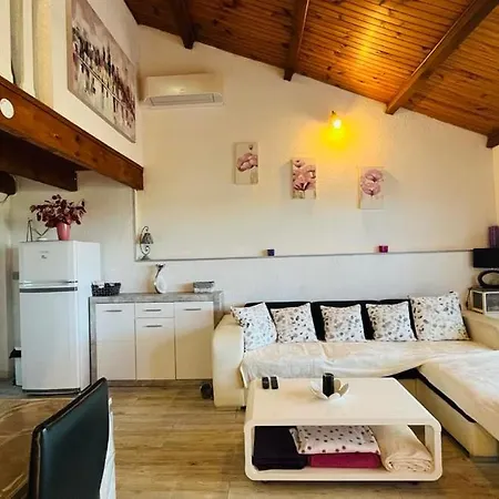 T3 Boug 15 * Lumio (Corsica)