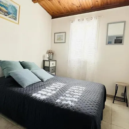 Apartament T3 Boug 15 *