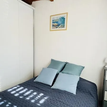 Apartmán T3 Boug 15 *