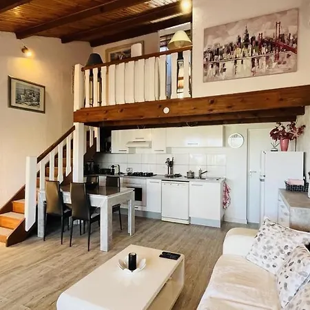 Apartament T3 Boug 15 *