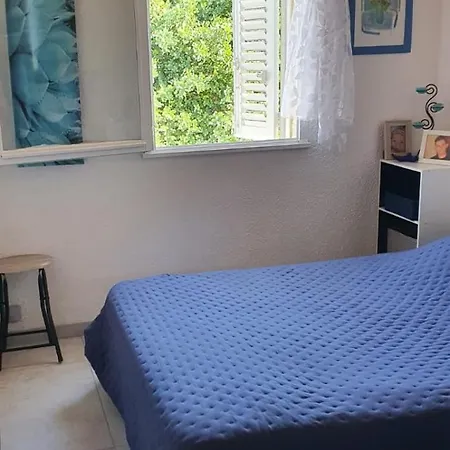 Apartment T3 Boug 15 *