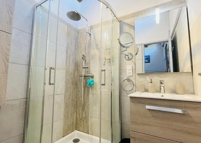 Apartamento T3 Boug 15 *