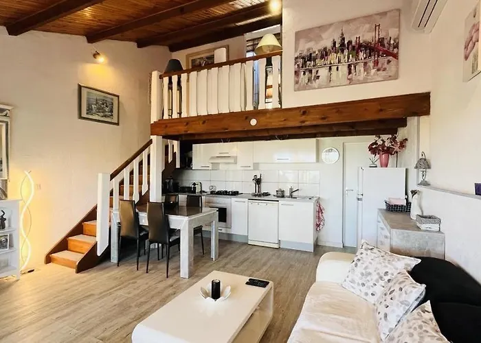Apartamento T3 Boug 15 *
